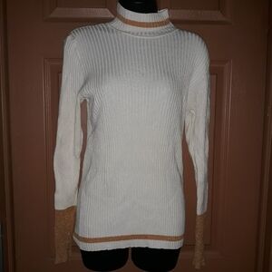 Nine west sweater size large A-17